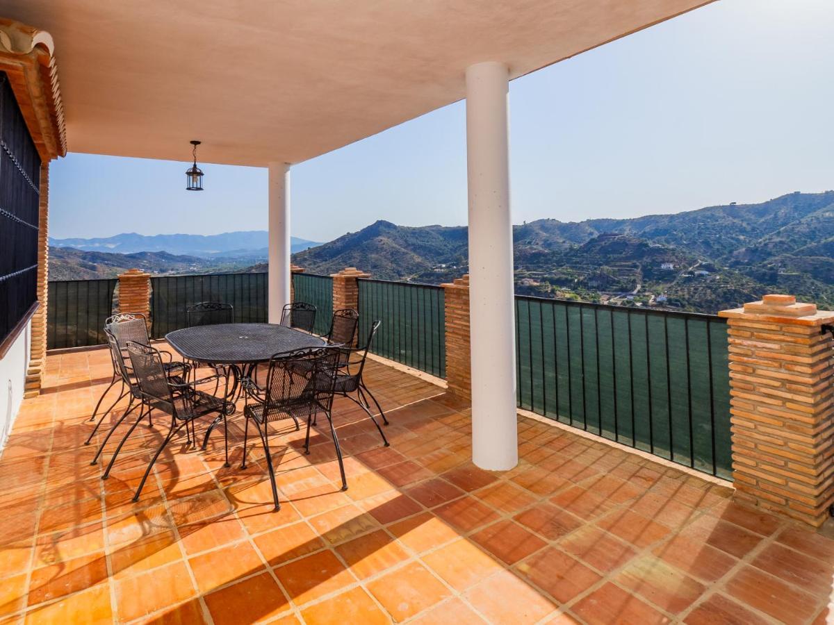 Cubo's The Secret Almogia Mountain View Vakantiehuis